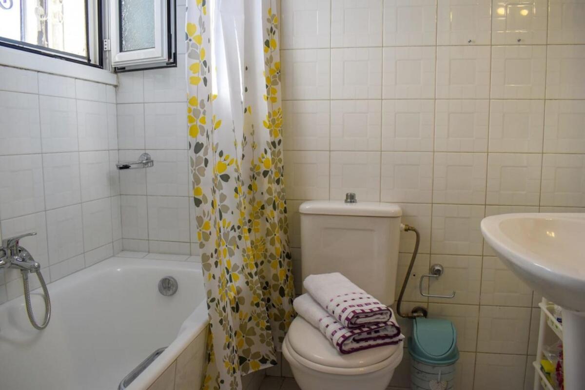 Cozy Flat On The Main Square, 10Min To The Sea Villa Kalamata Ngoại thất bức ảnh