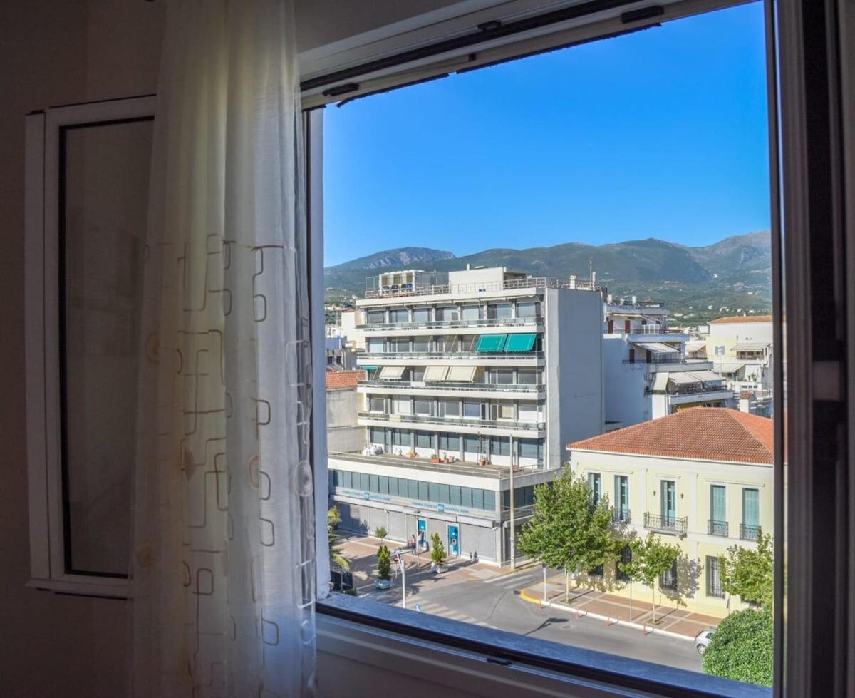 Cozy Flat On The Main Square, 10Min To The Sea Villa Kalamata Ngoại thất bức ảnh