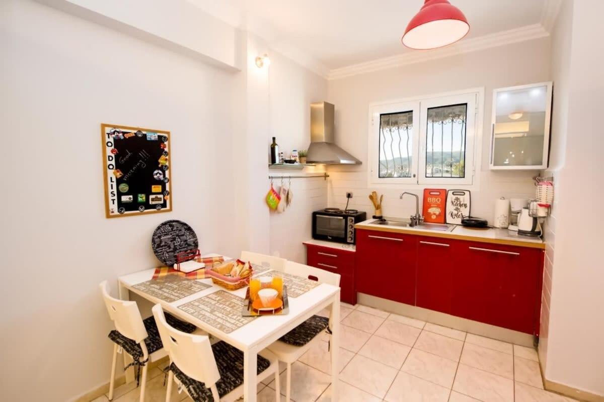 Cozy Flat On The Main Square, 10Min To The Sea Villa Kalamata Ngoại thất bức ảnh