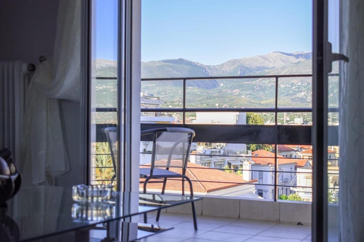 Cozy Flat On The Main Square, 10Min To The Sea Villa Kalamata Ngoại thất bức ảnh